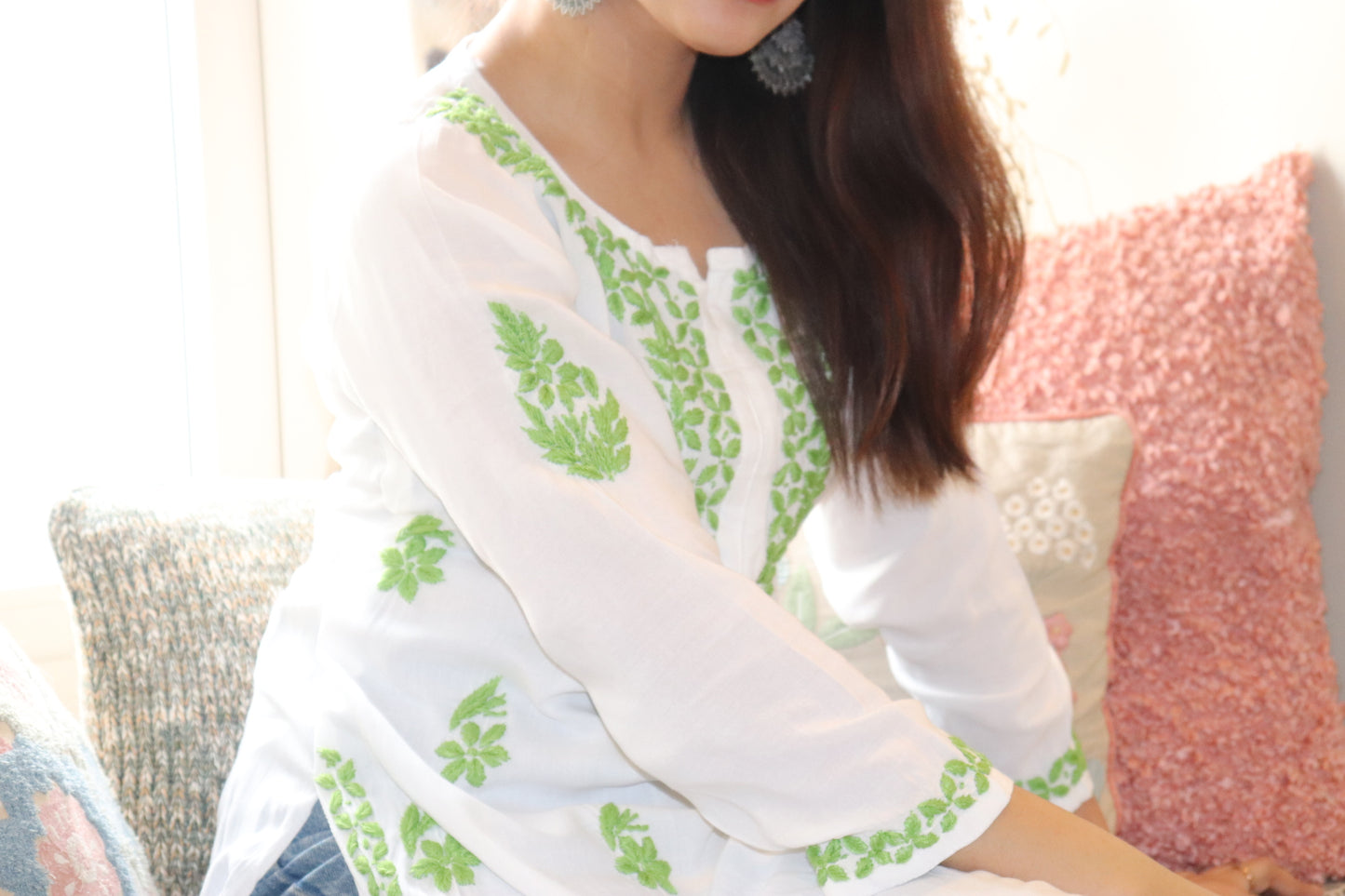 White Rayon Kurta With Green Gmbroidery.