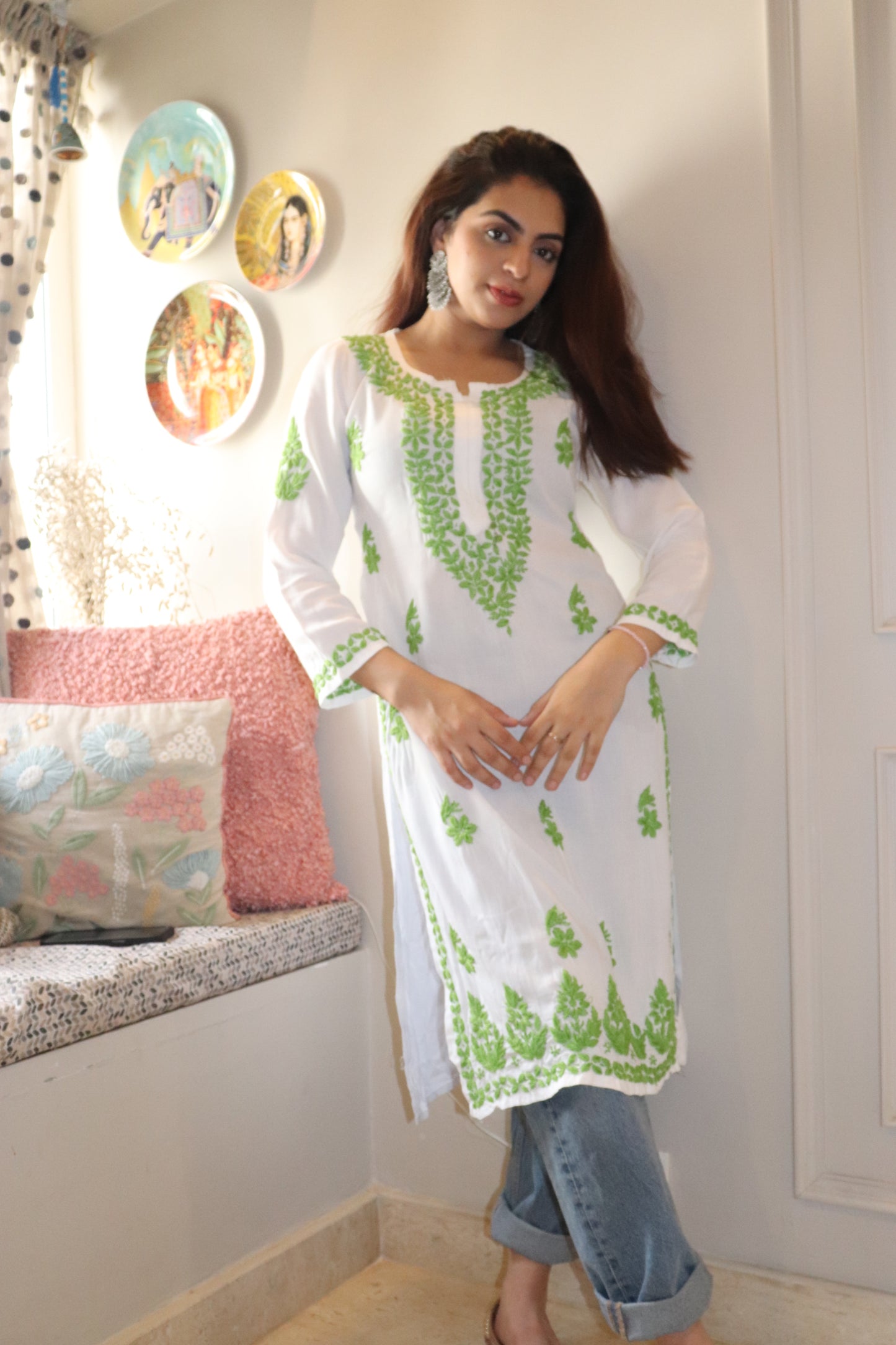 White Rayon Kurta With Green Gmbroidery.