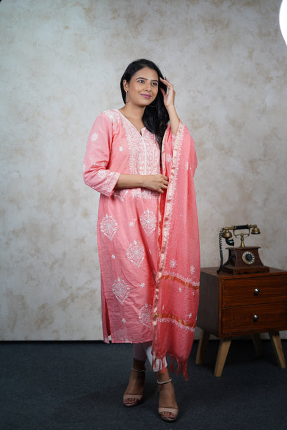 Exquisite Peach Mulchanderi Kurta Dupatta Set with Katdana Work