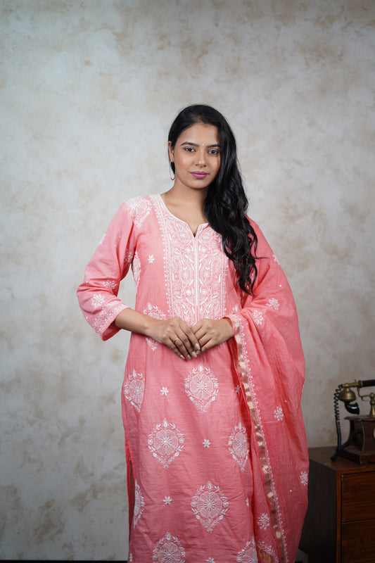 Exquisite Peach Mulchanderi Kurta Dupatta Set with Katdana Work