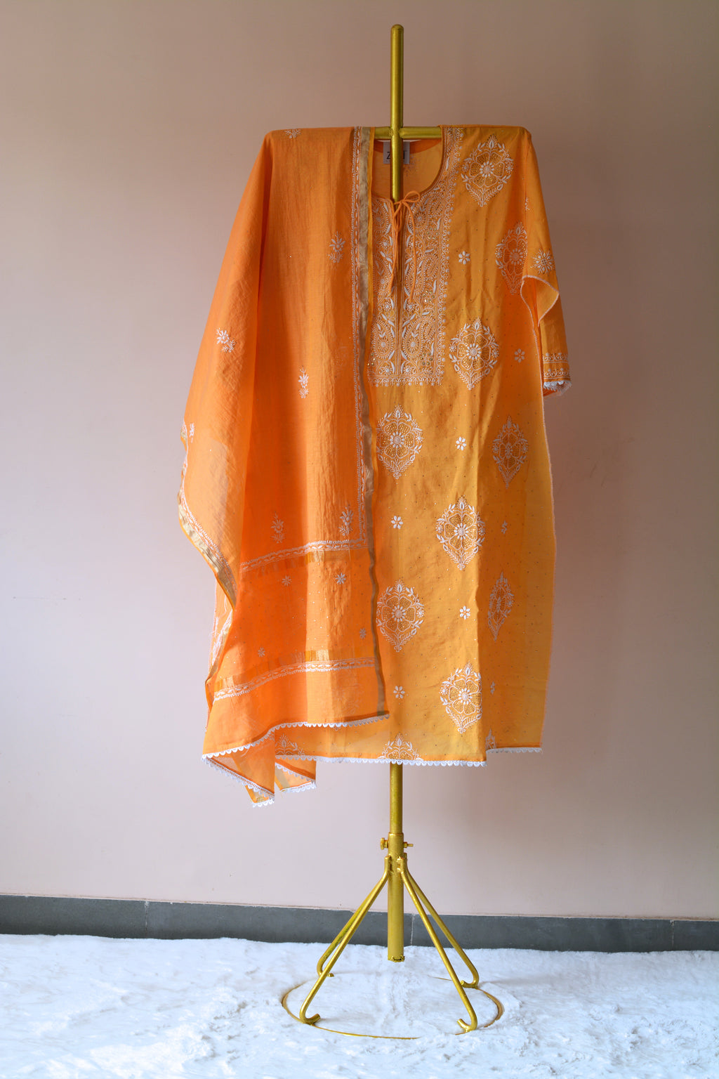 Exquisite Peach Mulchanderi Kurta Dupatta Set with Katdana Work