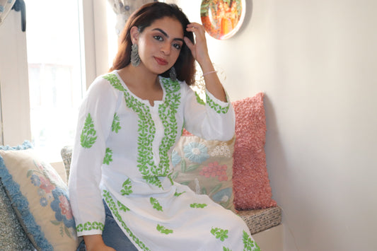 White Rayon Kurta With Green Gmbroidery.